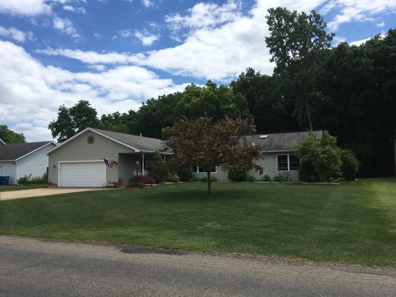 437 Kenaston Dr., Coldwater, MI 49036 is For Sale By Owner Reozom