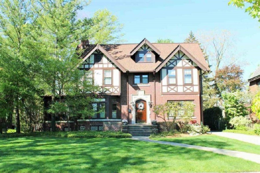 1125 Berkshire Road, Grosse Pointe Park, MI 48230 is For Sale By Owner