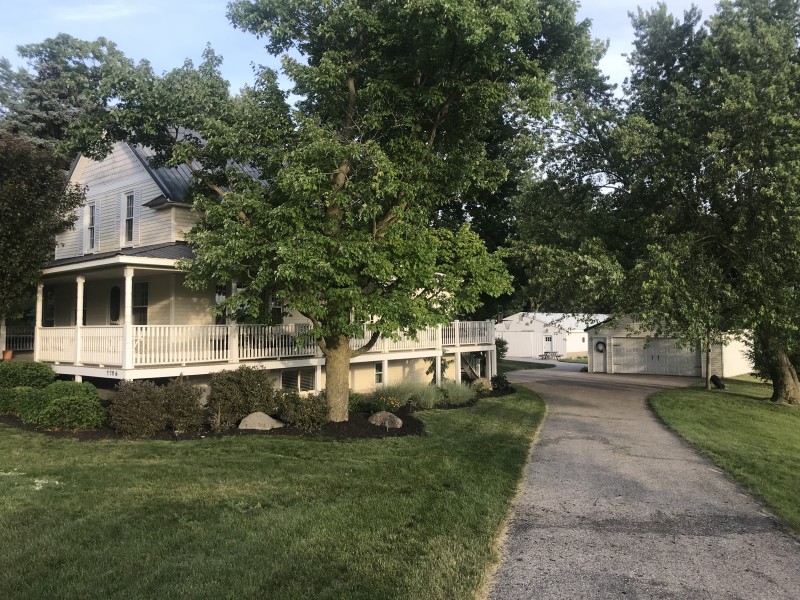 1706 144th ave, Dorr, MI 49323 is For Sale By Owner Reozom