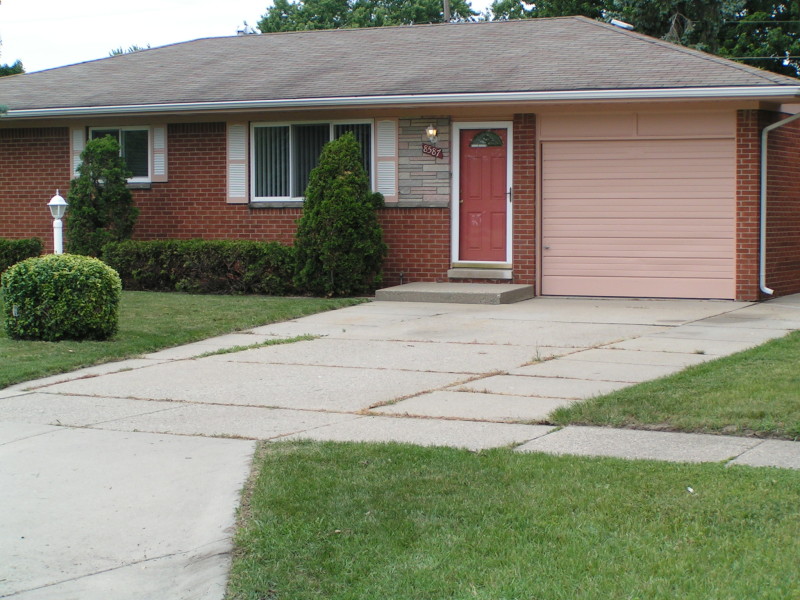 8587 Plumbrook, Sterling Heights, MI 48313 is For Sale By Owner Reozom