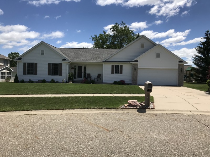 7309 Captiva Drive, Lansing, MI 48917 is For Sale By Owner Reozom