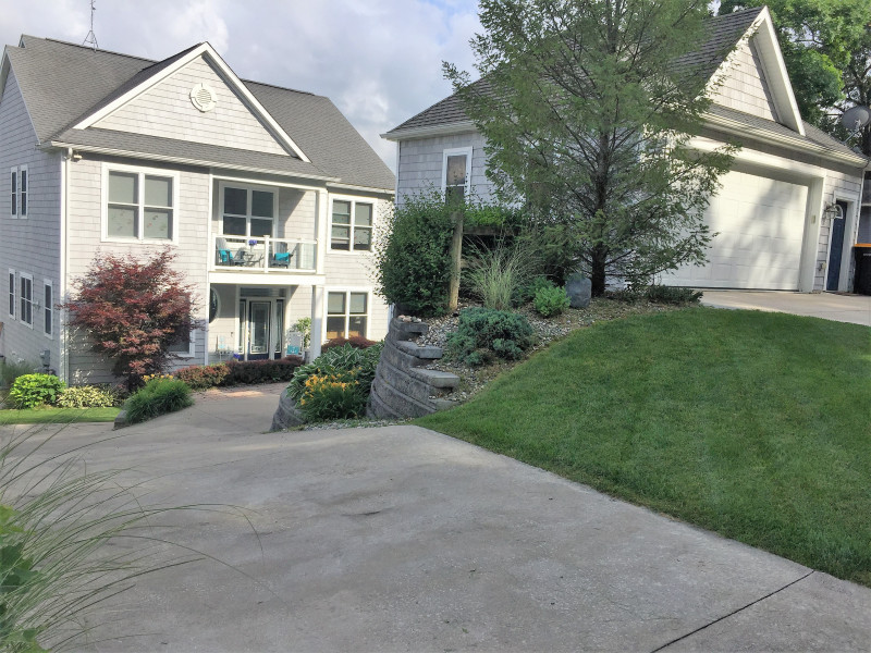 1234 N.Eagle Lake Dr, Kalamazoo, MI 49009 is For Sale By Owner Reozom