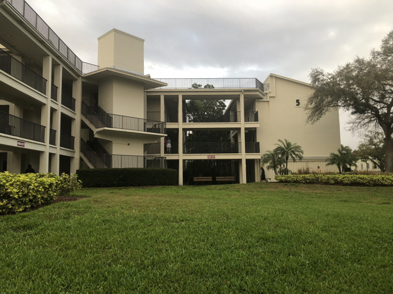 2700 Bayshore Blvd. Mediterranean Manors 5204, Dunedin, FL 34698 is