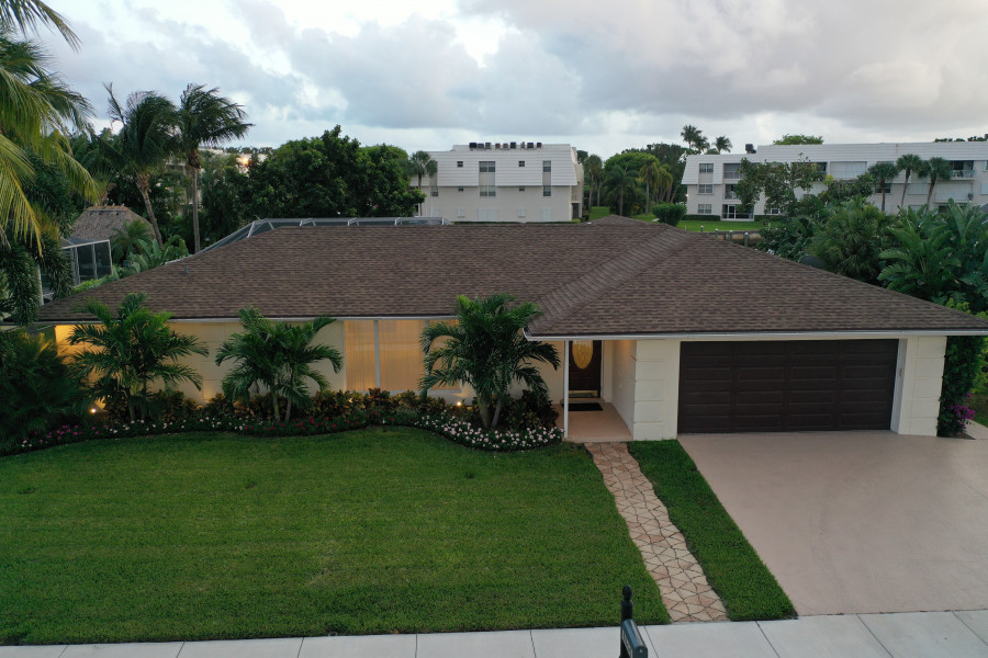 1161 Singer Drive, Singer Island, FL 33404 is For Sale By Owner Reozom