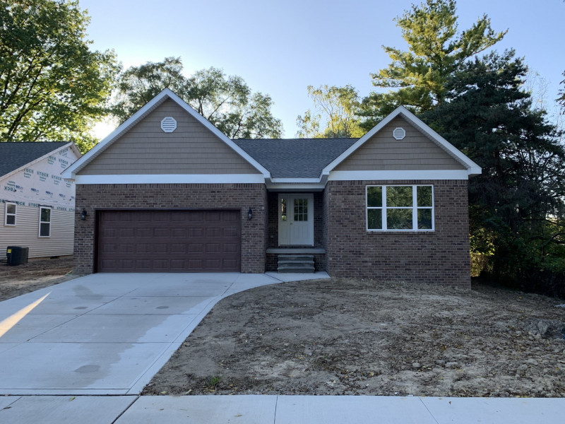 11795 Cardwell, Livonia, MI 48150 is For Sale By Owner Reozom