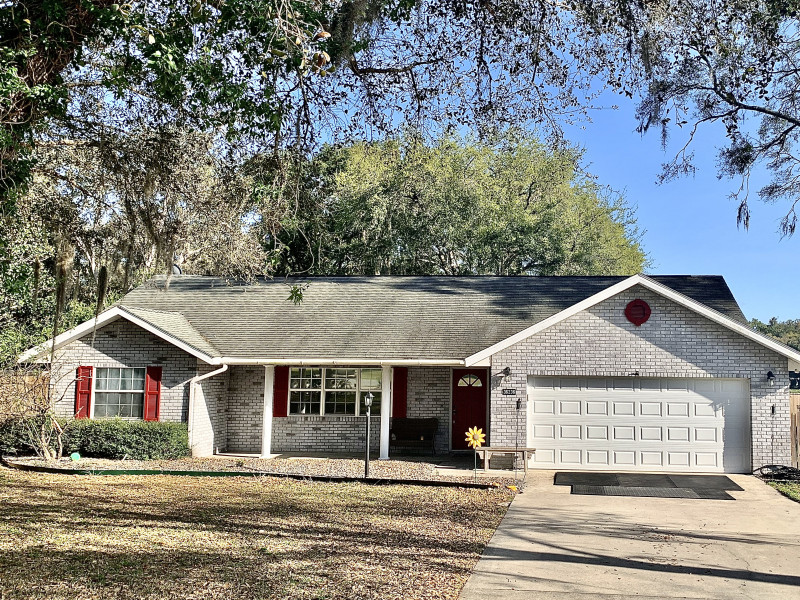 36236 Mary Ellen Street, Fruitland Park, FL 34731 is For Sale By Owner