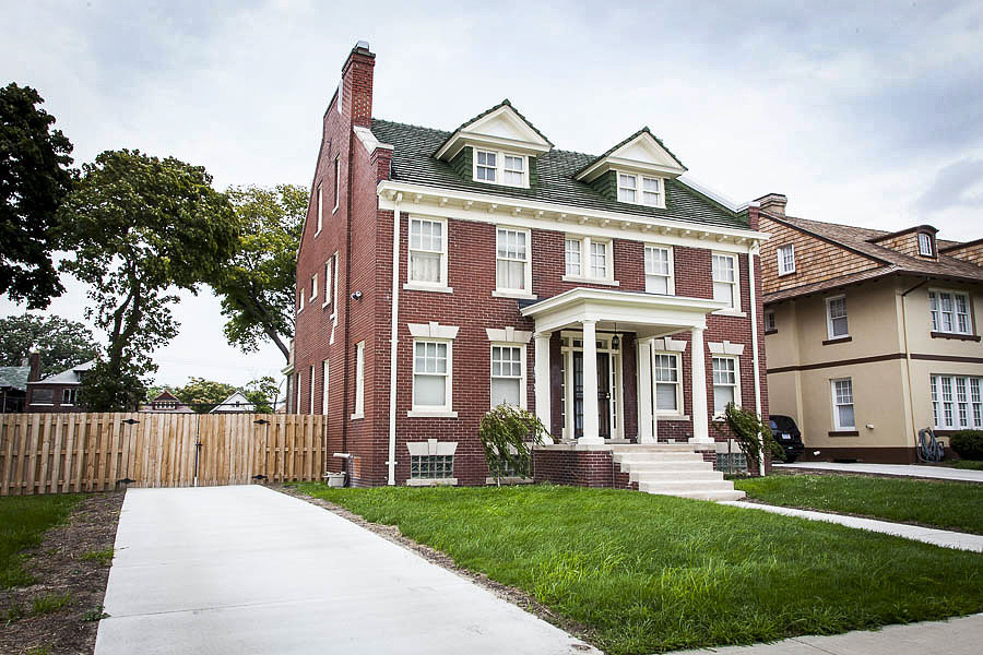 888 Virginia Park Street, Detroit, MI 48202 is For Sale By Owner Reozom