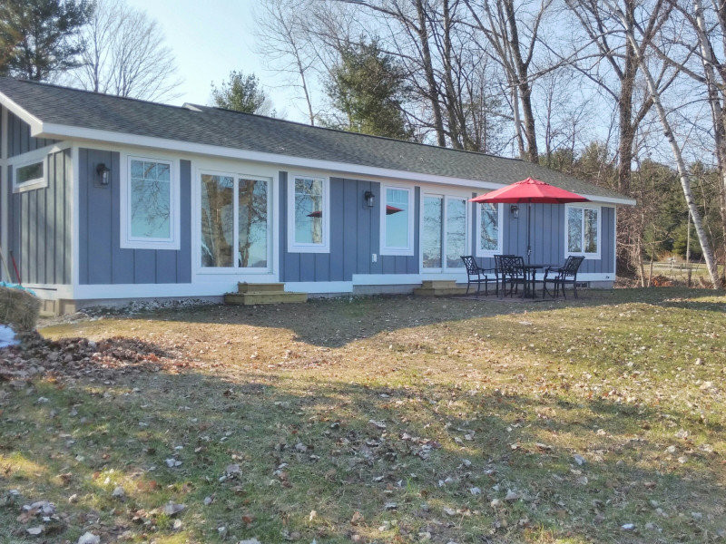 12255 SW Torch Lake Dr., Rapid City, MI 49676 is For Sale By Owner Reozom