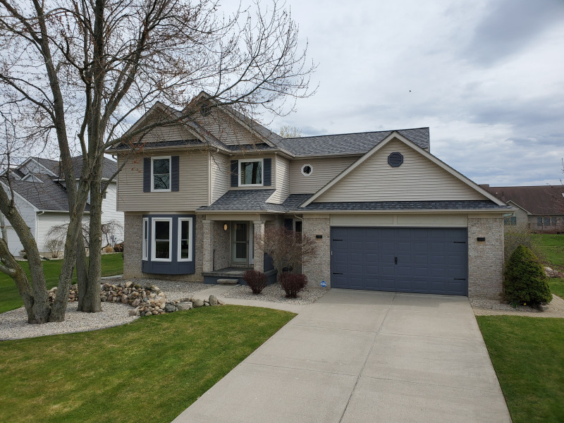 9210 Woodridge Drive, Davison, MI 48423 is For Sale By Owner Reozom