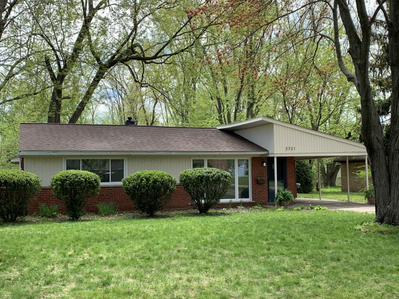 2721 Littletell Avenue, Sylvan Lake, MI 48324 is For Sale By Owner Reozom
