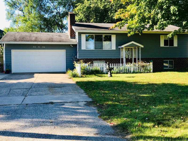 2190 52nd St, Wyoming, MI 49519 is For Sale By Owner Reozom