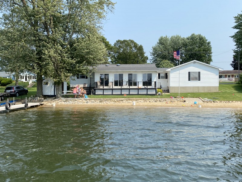 829 125th Avenue, Shelbyville, MI 49344 is For Sale By Owner Reozom