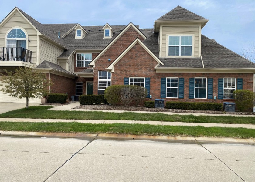 7813 Ambassador Drive, Shelby Twp, MI 48316 is For Sale By Owner Reozom