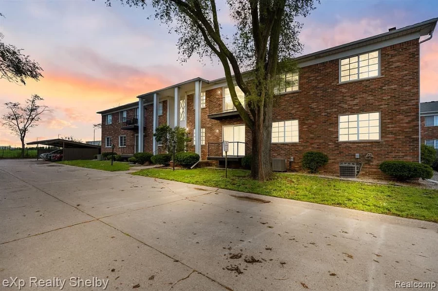 39423 Van Dyke Ave 401, Sterling Heights, MI 48313 is For Sale By