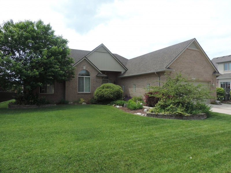 48375 Tecumseh Drive, MI 48044 is For Sale By Owner Reozom